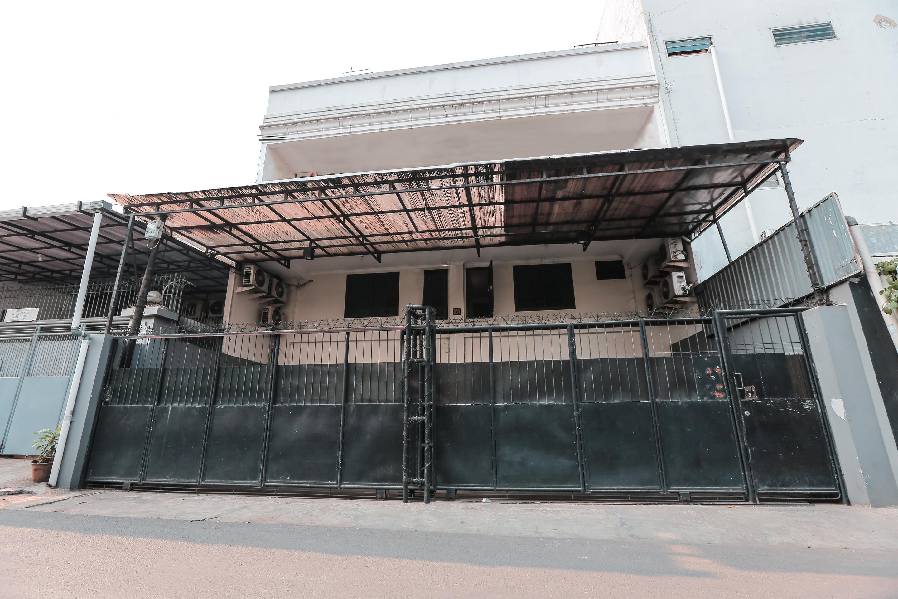 Super Oyo Capital O 141 Fatmawati Cozy Residence Jakarta Ngoại thất bức ảnh